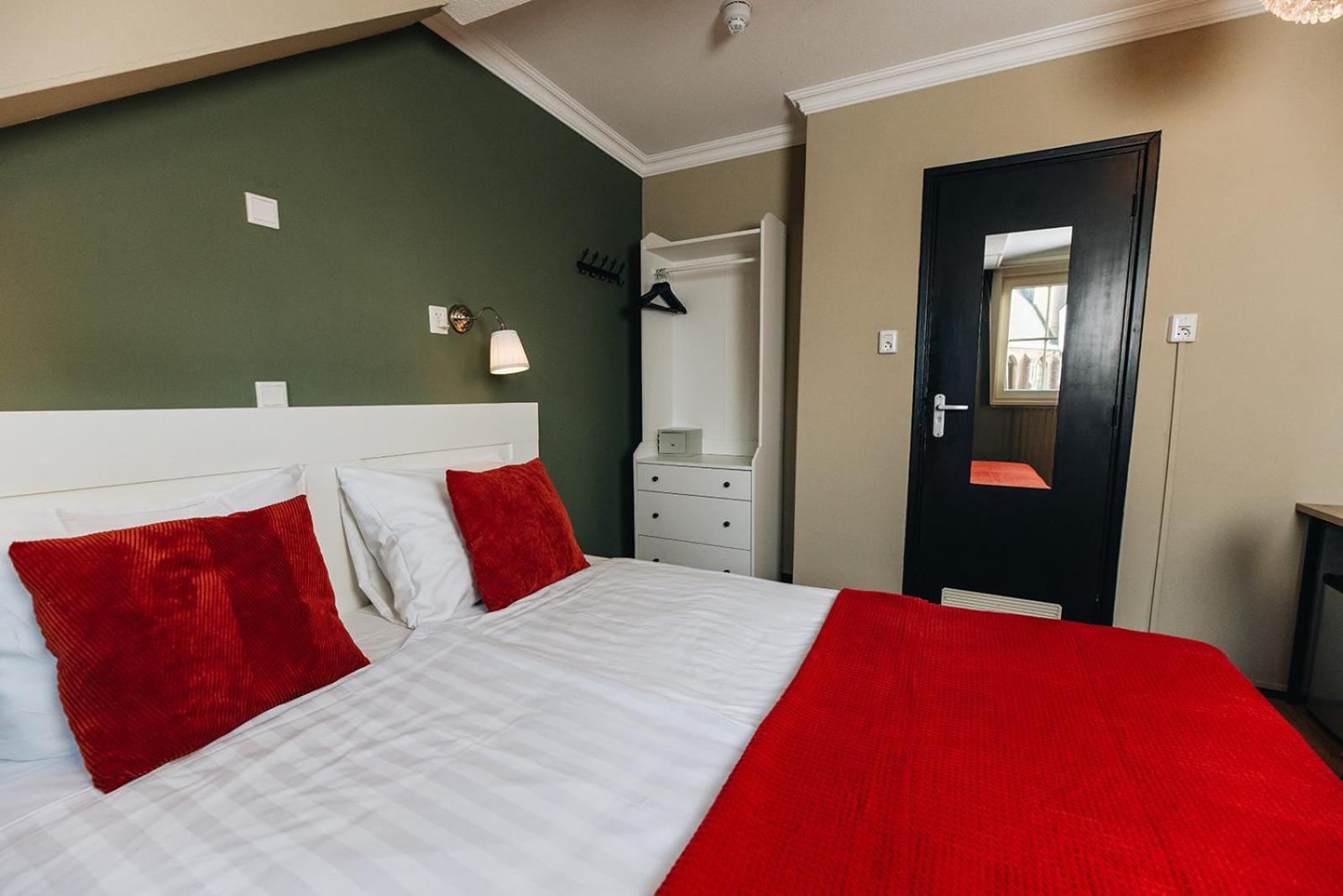 Hotel غينيسَّ المظهر الخارجي الصورة
